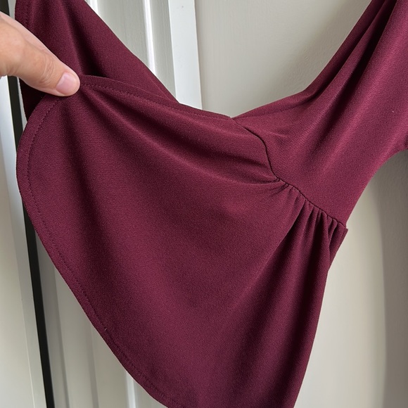 Vince Camuto Maroon Frill Sleeve Top, Size Small, Bohemian, Boatneck - Picture 2 of 4